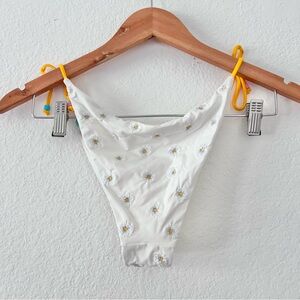 Bananamoon White Daisy Embroidered Side Tie Bikini Bottoms Sz S NWOT
